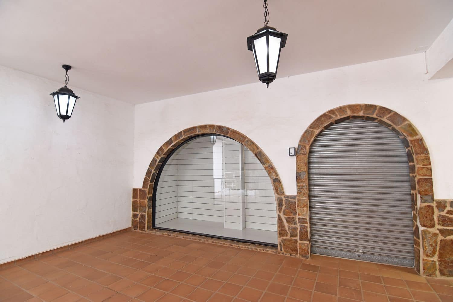 Yritys vuokrattavana paikassa San Bartolome de Tirajana - 1 250 € (Ref: 9142560)