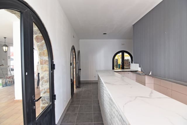 Ravintola/baari vuokrattavana paikassa Bahia Feliz, San Bartolomé de Tirajana - 1 500 € (Ref: 9142563)