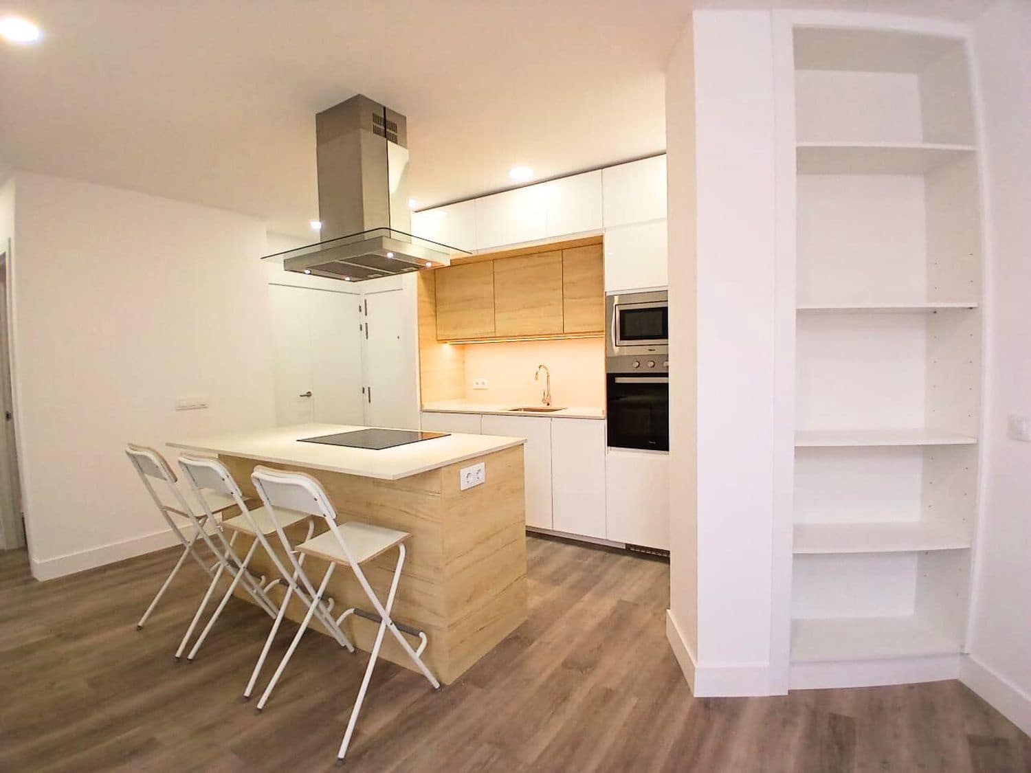 2 Zimmer Apartment zu vermieten in Las Palmas de Gran Canaria mit Garage - 1.000 € (Ref: 9154725)