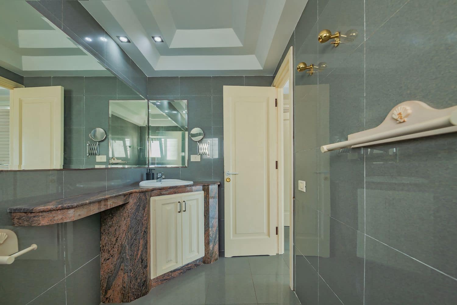 6 soveværelse Byhus til salg i Telde med swimmingpool garage - € 650.000 (Ref: 9154727)