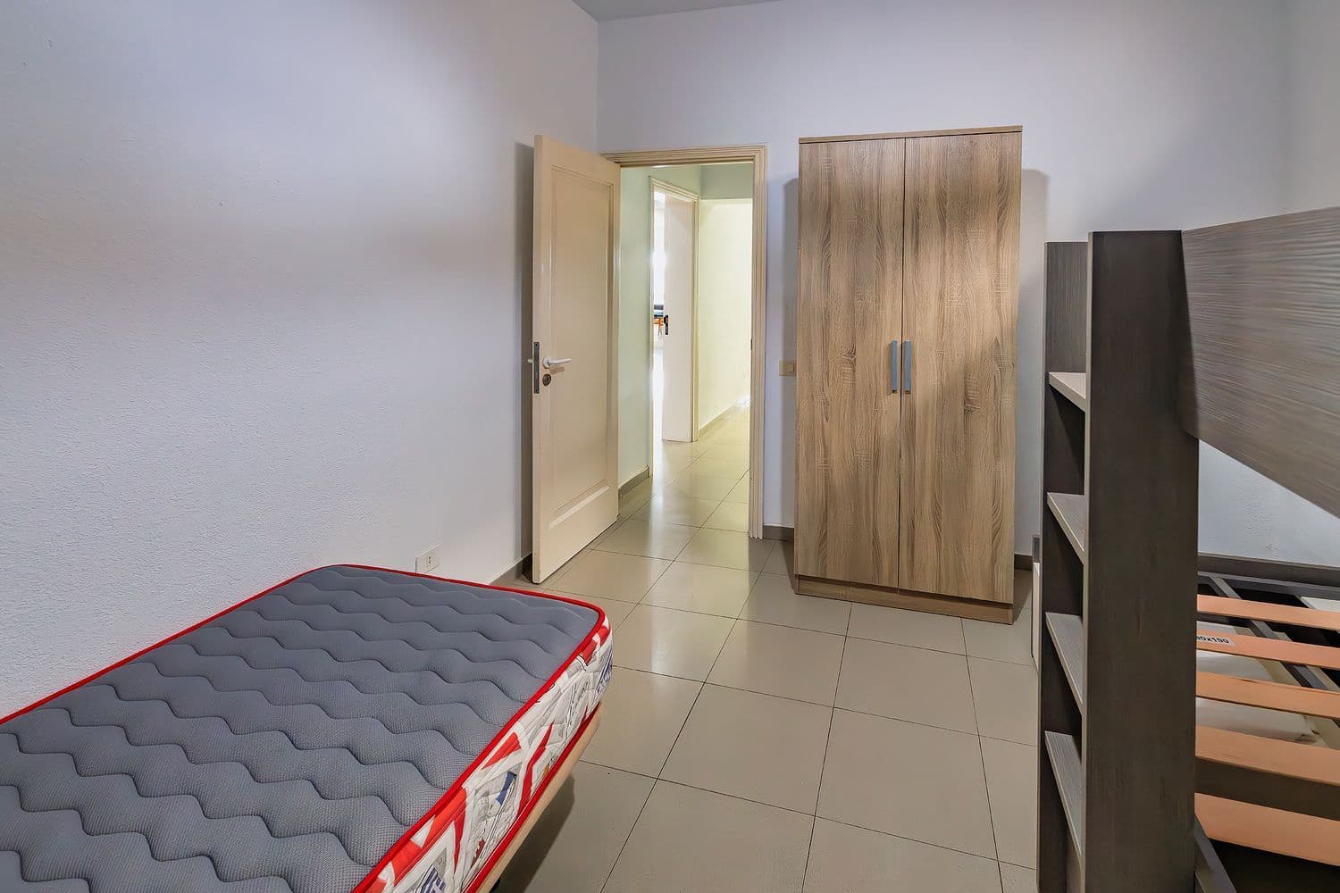 6 soveværelse Byhus til salg i Telde med swimmingpool garage - € 650.000 (Ref: 9154727)