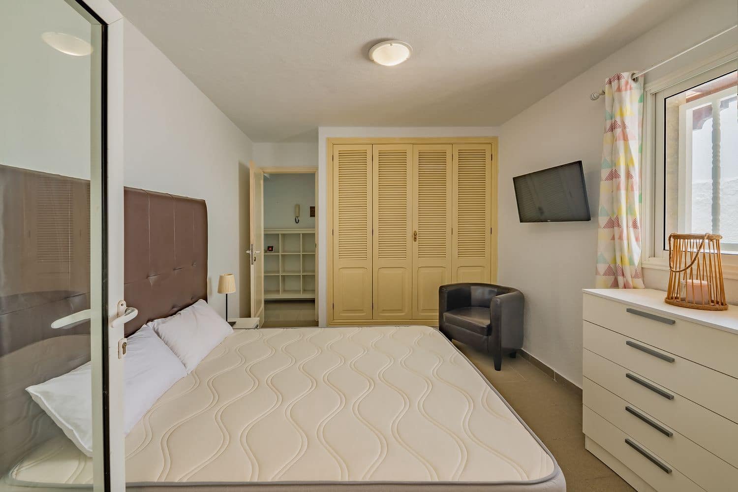 6 soveværelse Byhus til salg i Telde med swimmingpool garage - € 650.000 (Ref: 9154727)