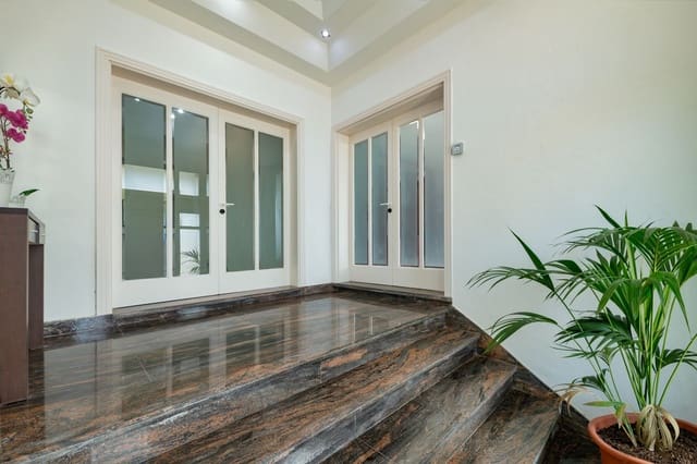 6 slaapkamer Huis te koop in Playa del Hombre, Telde met zwembad garage - € 650.000 (Ref: 9154727)