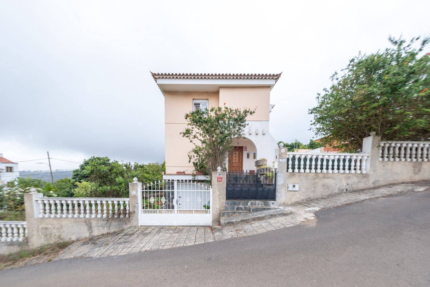 4 soveværelse Villa til salg i Arucas med swimmingpool garage - € 429.000 (Ref: 9161972)