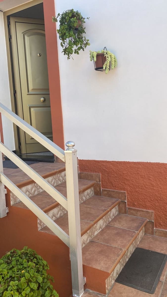 2 soveværelse Lejlighed til leje i Las Palmas de Gran Canaria - € 1.500 (Ref: 9166727)