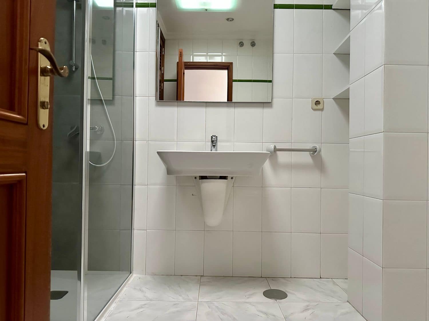 2 soverom Leilighet til leie i Las Palmas de Gran Canaria med garasje - € 1 300 (Ref: 9166730)