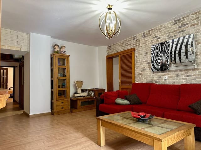 6 soverom Hus til salgs i Vega de San Mateo med garasje - € 475 000 (Ref: 9167210)