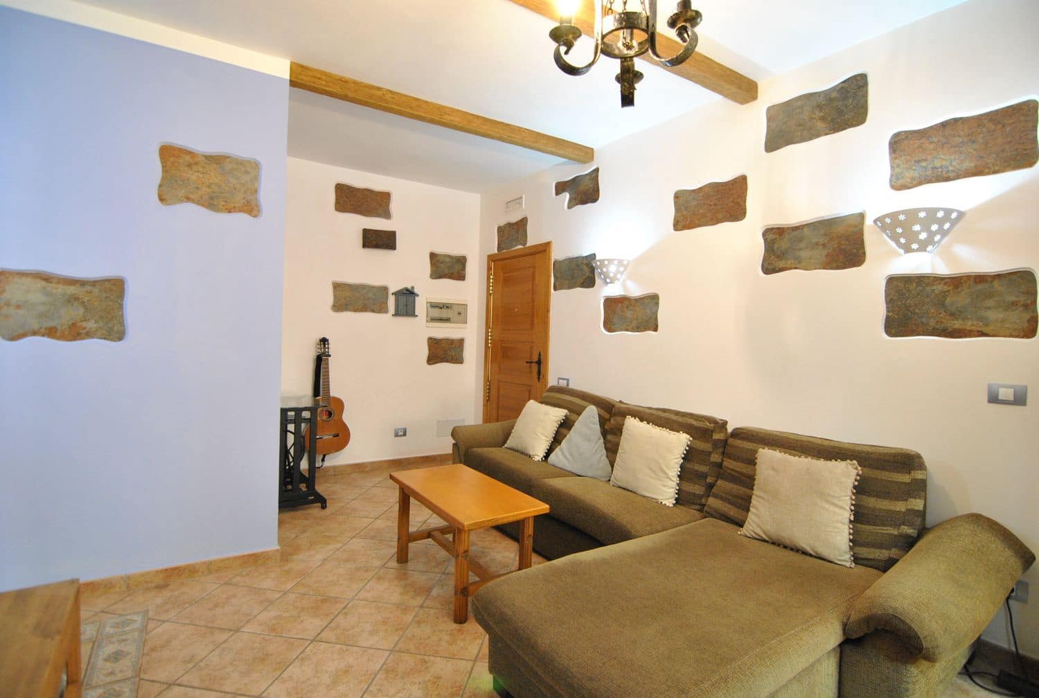 3 bedroom Apartment for sale in Santa Lucia de Tirajana with garage - € 170,000 (Ref: 9177233)