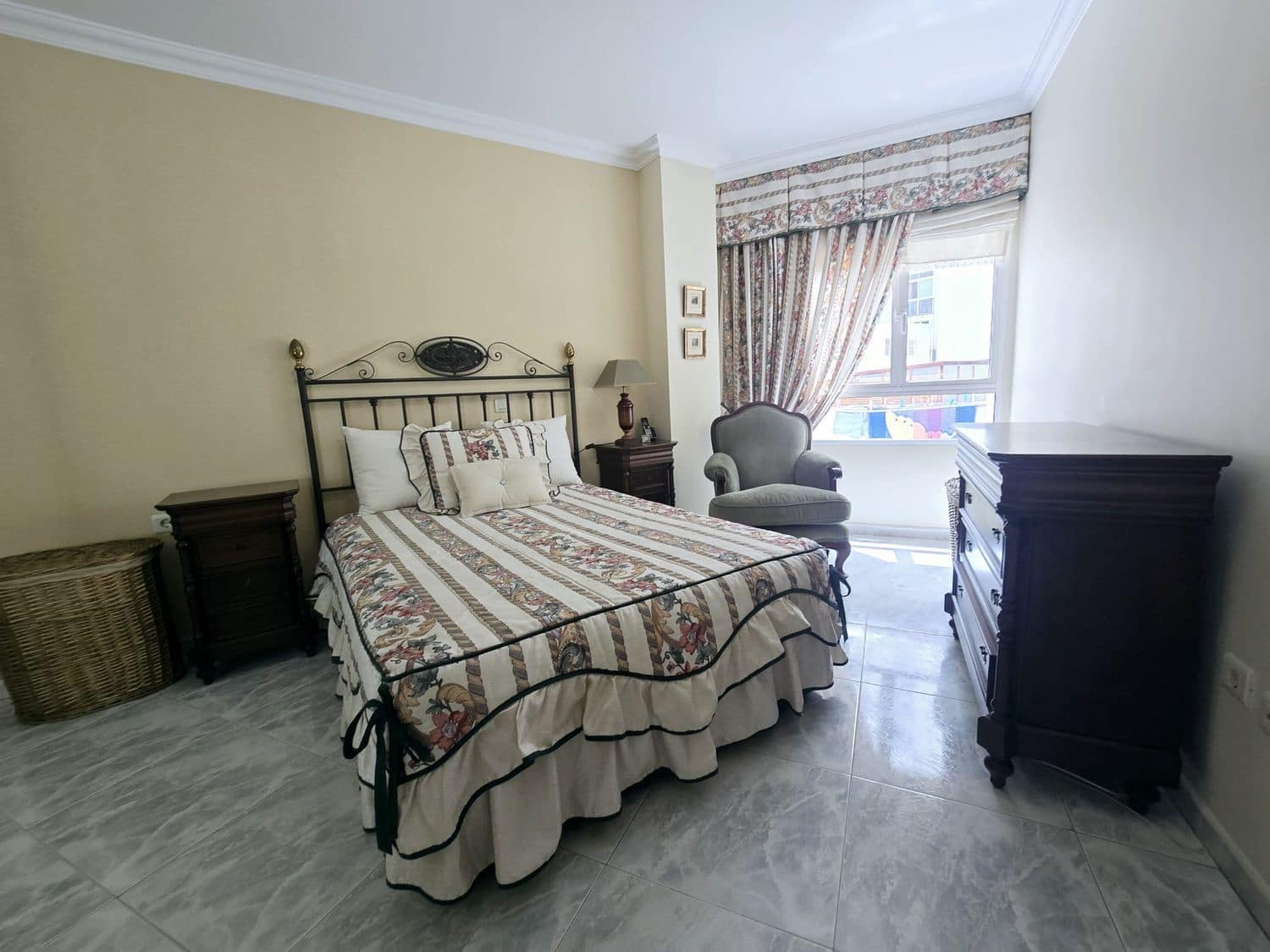 3 sovrum Lägenhet att hyra i Las Palmas de Gran Canaria med garage - 1 450 € (Ref: 9187912)