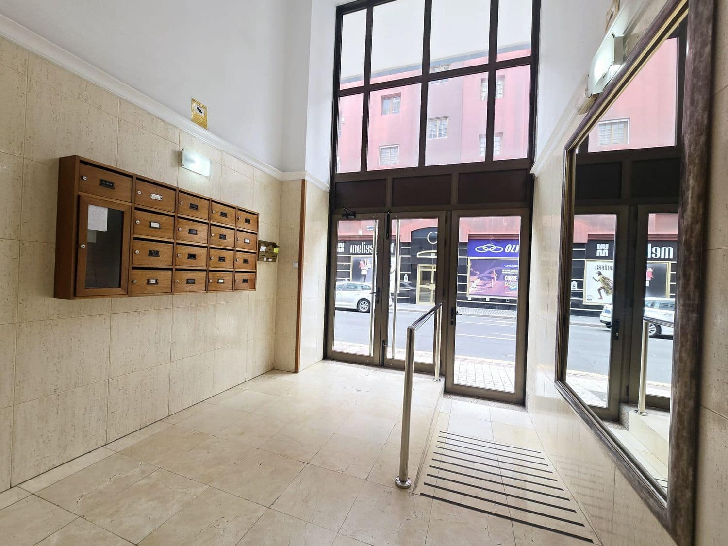 3 sovrum Lägenhet att hyra i Las Palmas de Gran Canaria med garage - 1 450 € (Ref: 9187912)