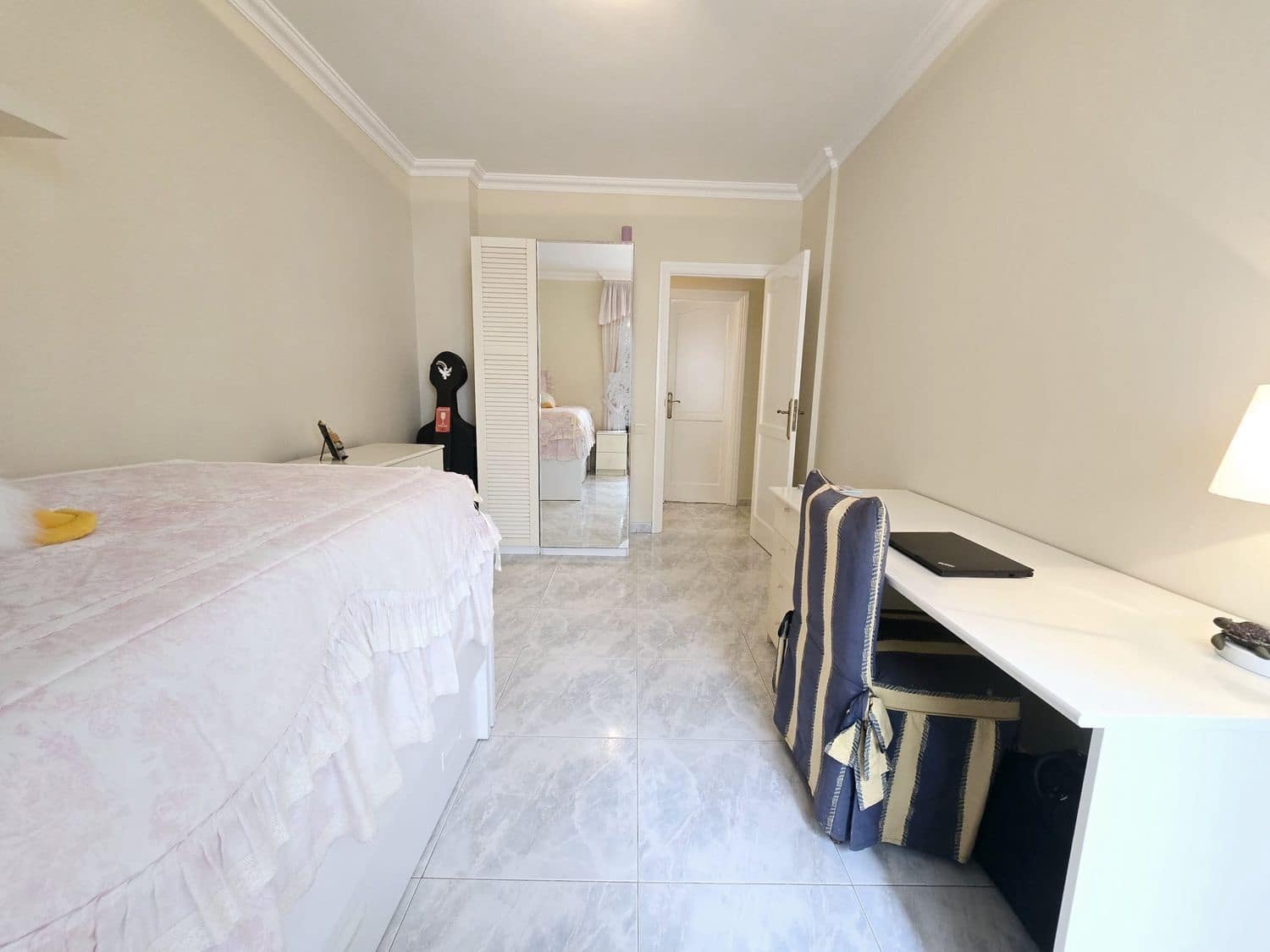 3 sovrum Lägenhet att hyra i Las Palmas de Gran Canaria med garage - 1 450 € (Ref: 9187912)