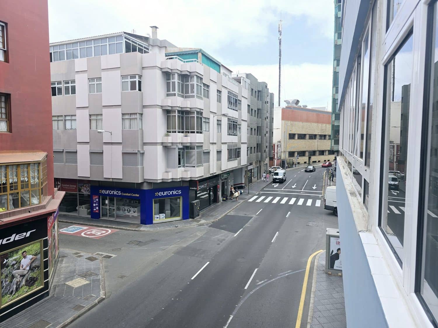 3 sovrum Lägenhet att hyra i Las Palmas de Gran Canaria med garage - 1 450 € (Ref: 9187912)