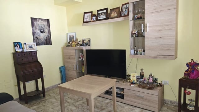 3 bedroom Townhouse for sale in San Lorenzo, Las Palmas de Gran Canaria with garage - € 270,000 (Ref: 9187914)