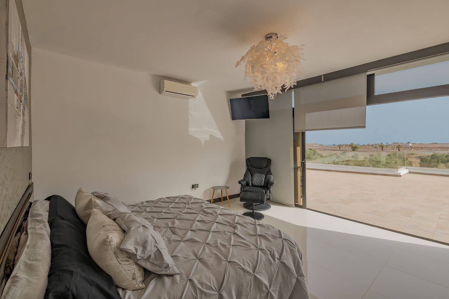 5 soveværelse Finca/Landehus til salg i Tuineje med swimmingpool garage - € 1.903.500 (Ref: 9187915)