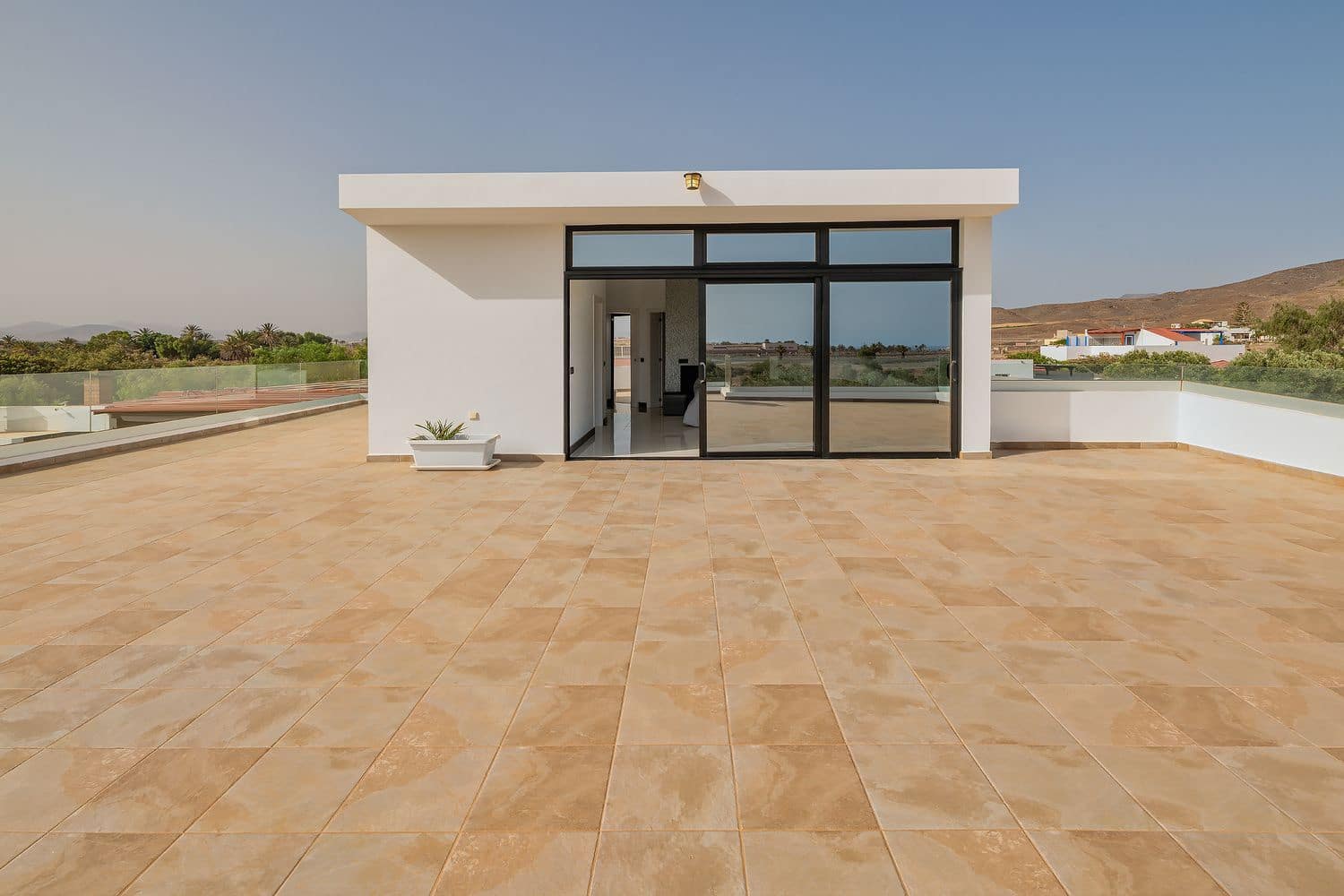 5 soveværelse Finca/Landehus til salg i Tuineje med swimmingpool garage - € 1.903.500 (Ref: 9187915)