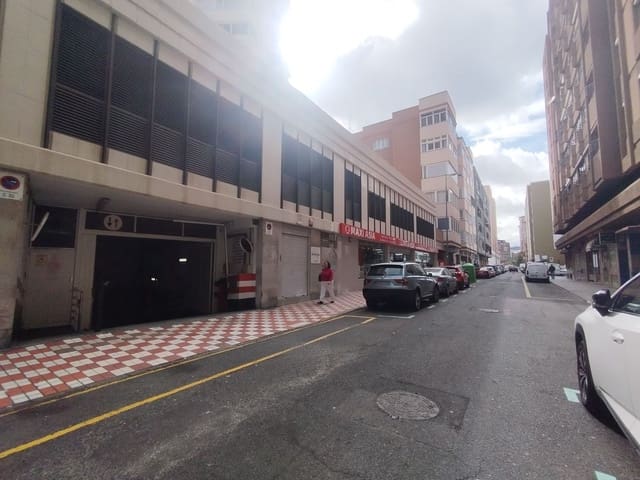 Garage for rent in Guanarteme, Las Palmas de Gran Canaria - € 100 (Ref: 9189007)
