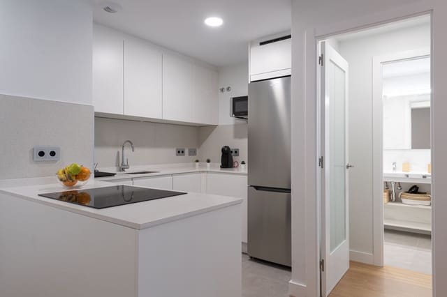 Apartamento de 1 habitación en Santa Catalina - Canteras, Las Palmas de Gran Canaria en venta con garaje - 310.000 € (Ref: 9189569)