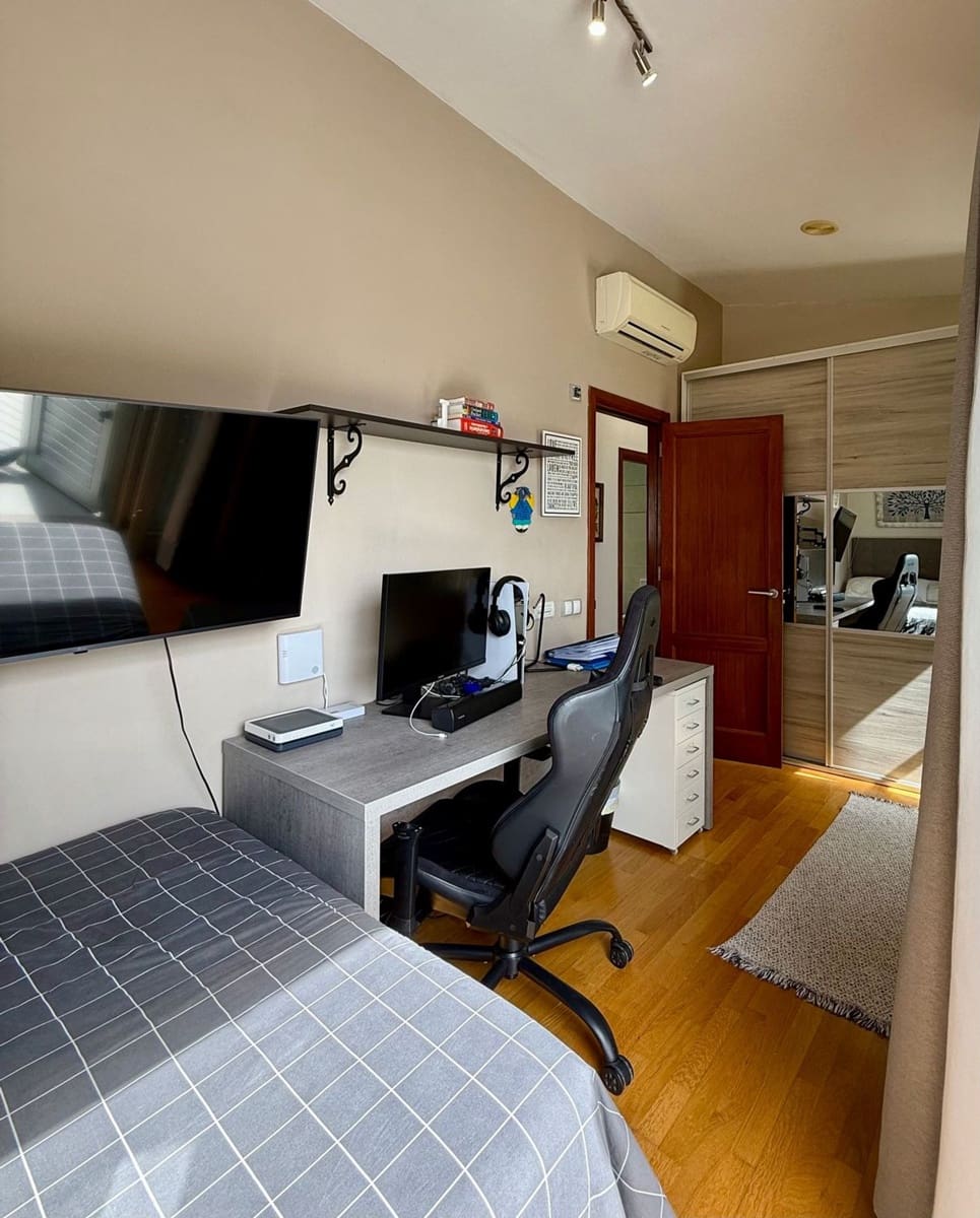 4 soveværelse Villa til salg i Santa Maria de Guia de Gran Canaria med swimmingpool garage - € 360.000 (Ref: 9208058)