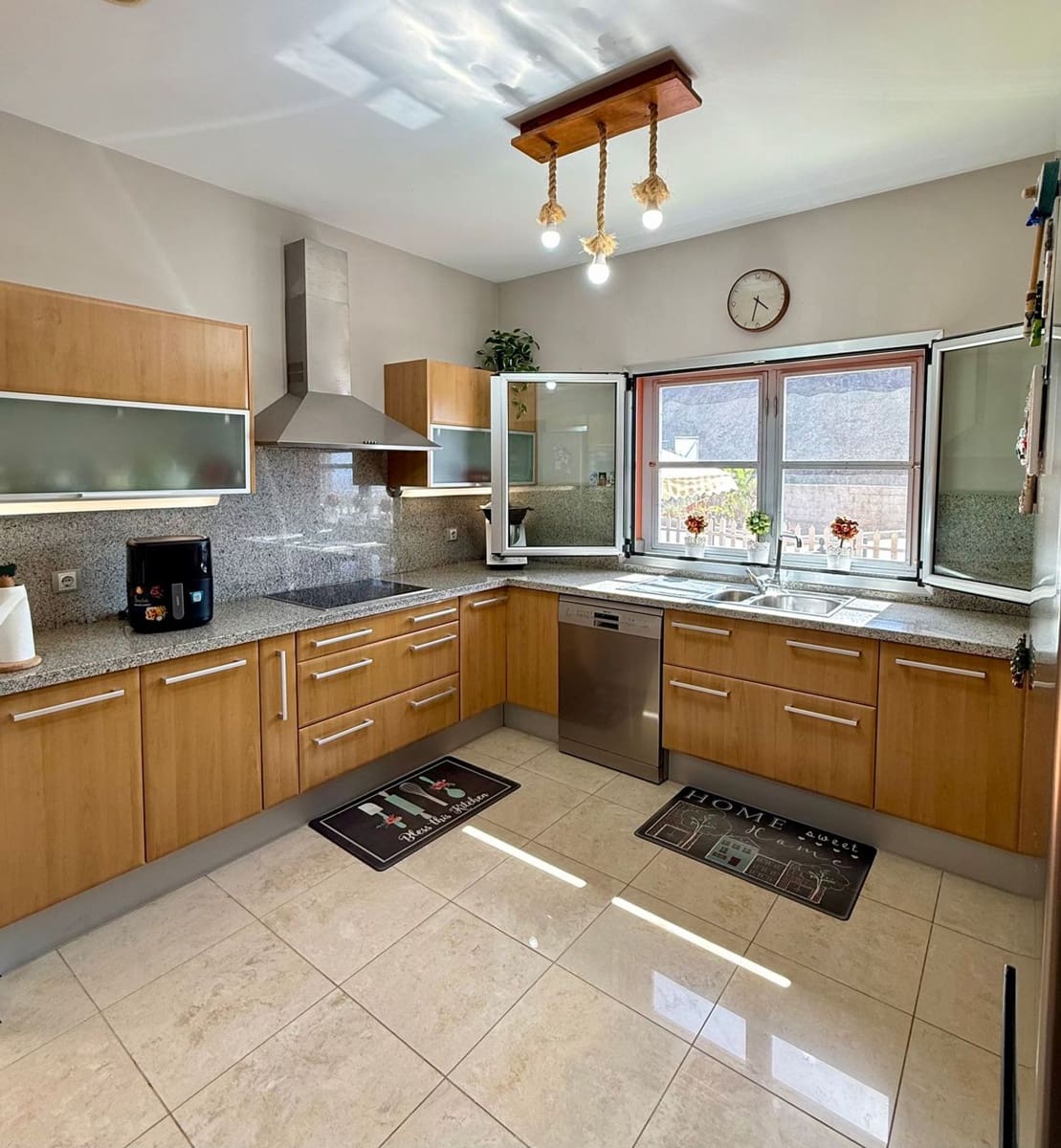 4 soveværelse Villa til salg i Santa Maria de Guia de Gran Canaria med swimmingpool garage - € 360.000 (Ref: 9208058)