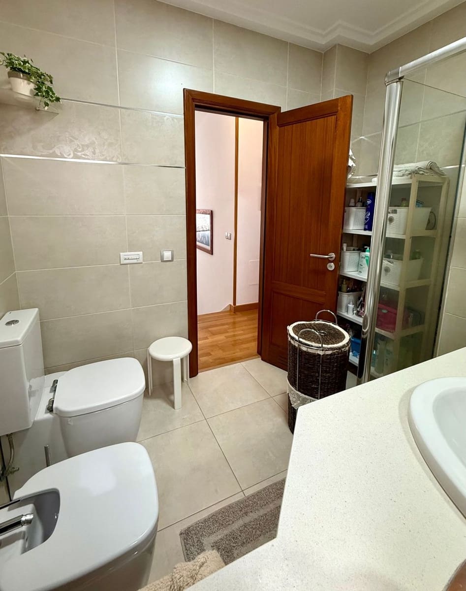 4 soveværelse Villa til salg i Santa Maria de Guia de Gran Canaria med swimmingpool garage - € 360.000 (Ref: 9208058)