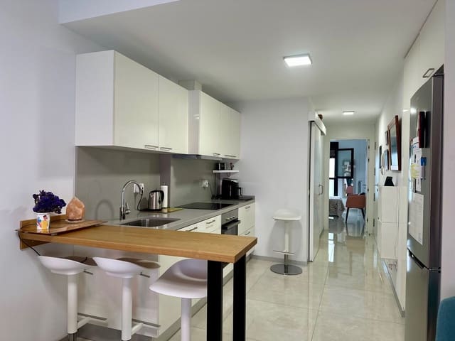 1 soverom Leilighet til salgs i Isleta, Las Palmas de Gran Canaria med garasje - € 248 000 (Ref: 9226095)