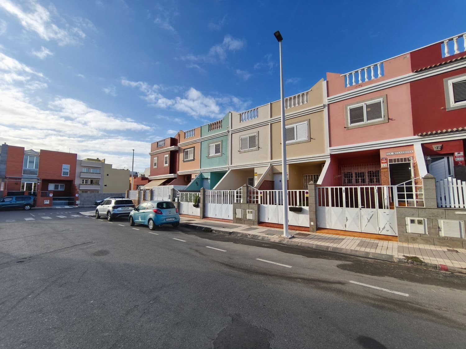 3 slaapkamer Huis te koop in Arinaga met garage - € 275.000 (Ref: 9232096)