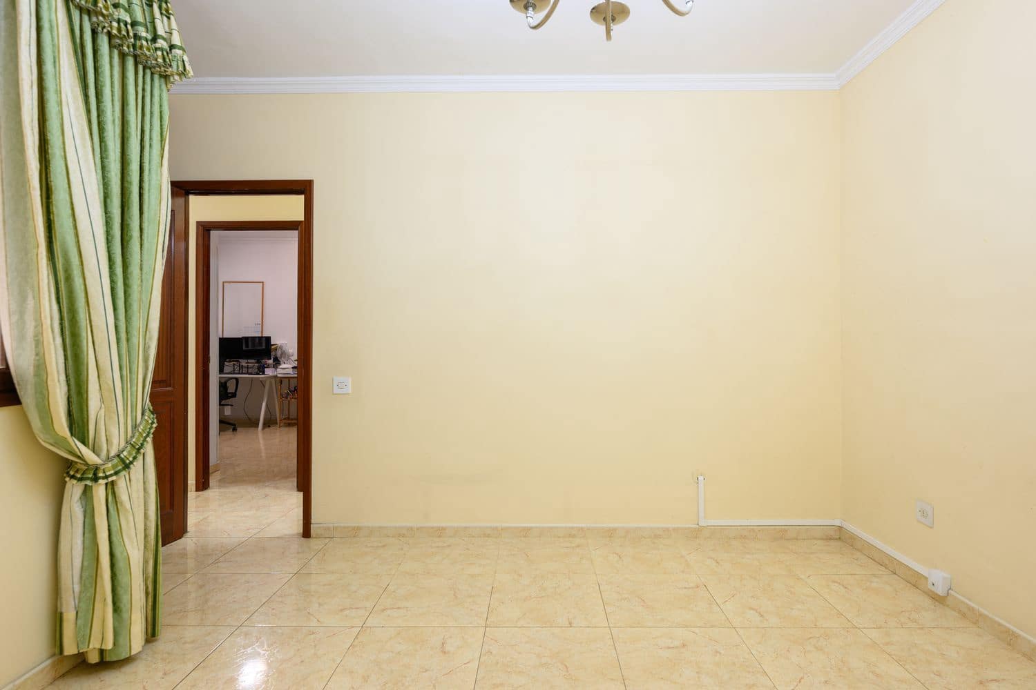 4 slaapkamer Appartement te koop in Las Palmas de Gran Canaria met garage - € 490.000 (Ref: 9242670)