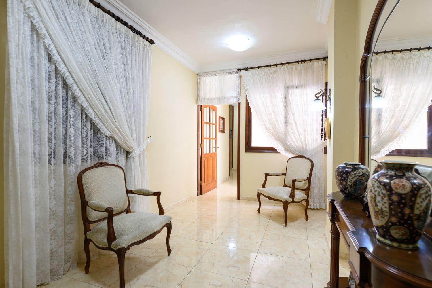 4 slaapkamer Appartement te koop in Las Palmas de Gran Canaria met garage - € 490.000 (Ref: 9242670)