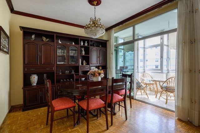 4 slaapkamer Appartement te koop in Guanarteme, Las Palmas de Gran Canaria met garage - € 490.000 (Ref: 9242670)