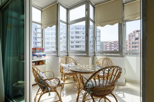 4 slaapkamer Appartement te koop in Guanarteme, Las Palmas de Gran Canaria met garage - € 490.000 (Ref: 9242670)