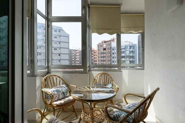 4 slaapkamer Appartement te koop in Guanarteme, Las Palmas de Gran Canaria met garage - € 490.000 (Ref: 9242670)