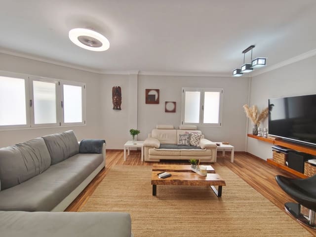 3 bedroom Townhouse for sale in San Lorenzo, Las Palmas de Gran Canaria with garage - € 329,900 (Ref: 9251708)