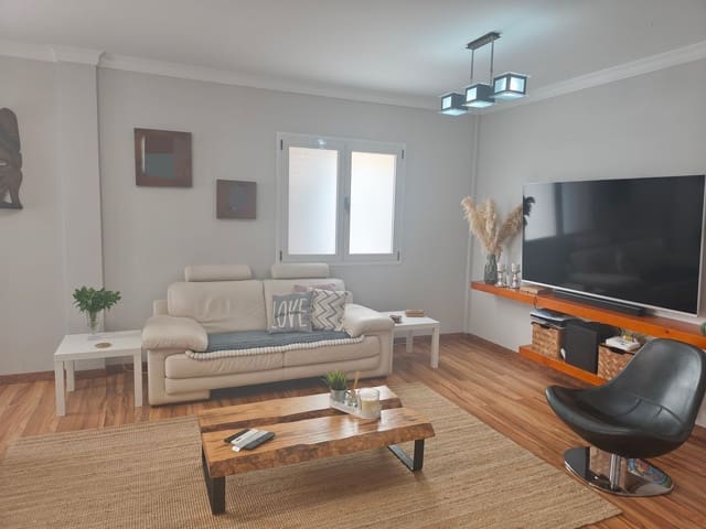 3 bedroom Townhouse for sale in San Lorenzo, Las Palmas de Gran Canaria with garage - € 329,900 (Ref: 9251708)