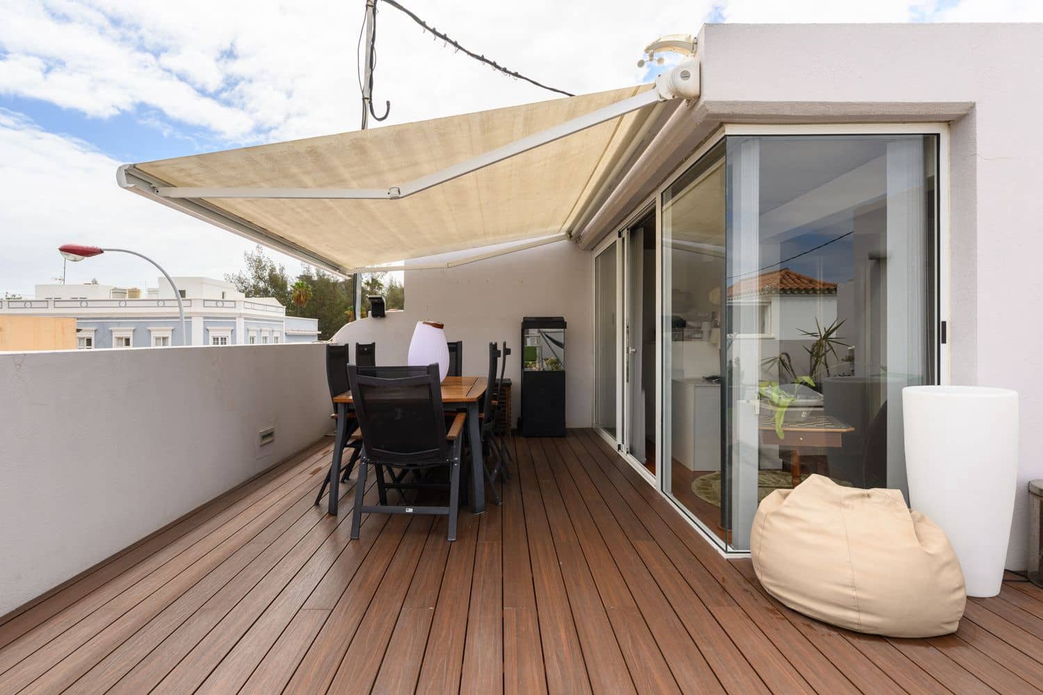 4 soveværelse Byhus til salg i Las Palmas de Gran Canaria med garage - € 840.000 (Ref: 9256690)