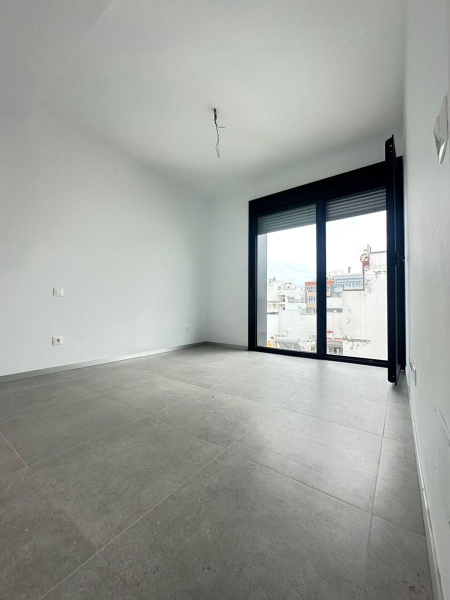 3 soverom Leilighet til salgs i Las Palmas de Gran Canaria med garasje - € 580 000 (Ref: 9265154)