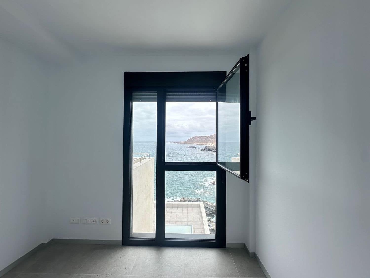 3 soverom Leilighet til salgs i Las Palmas de Gran Canaria med garasje - € 580 000 (Ref: 9265154)