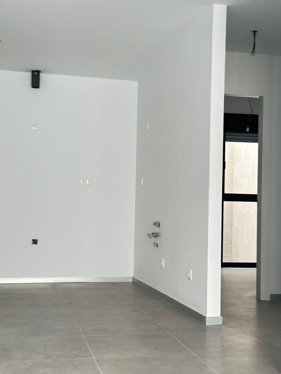 2 slaapkamer Appartement te koop in Las Palmas de Gran Canaria met garage - € 300.000 (Ref: 9265155)