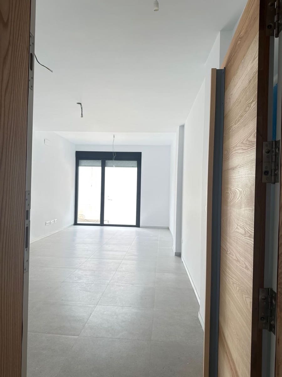 2 slaapkamer Appartement te koop in Las Palmas de Gran Canaria met garage - € 300.000 (Ref: 9265155)