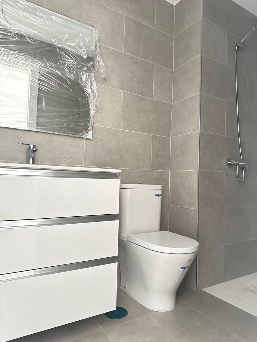 2 sypialnia Apartament na sprzedaż w Las Palmas de Gran Canaria z garażem - 300 000 € (Ref: 9265156)