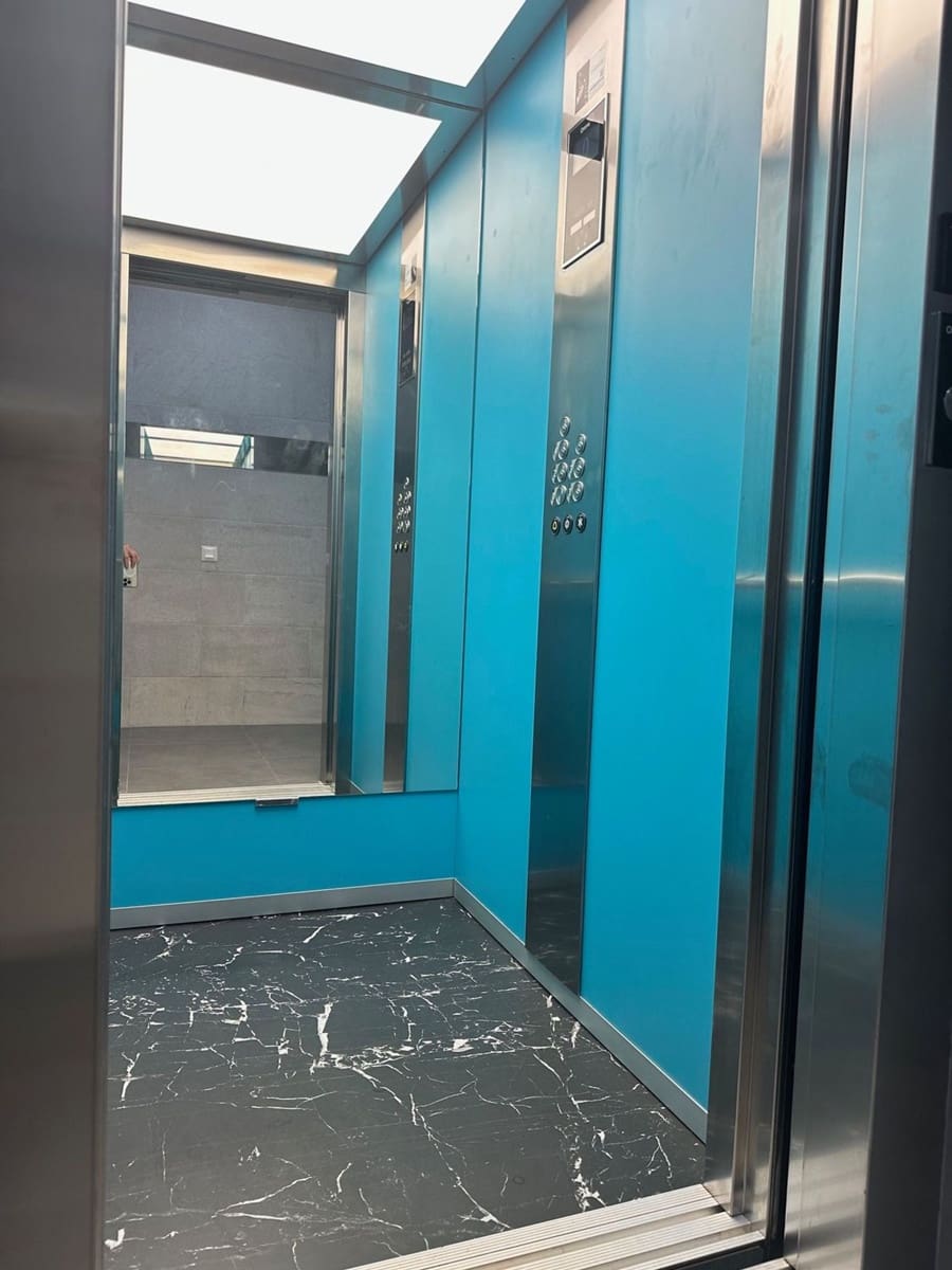 2 sypialnia Apartament na sprzedaż w Las Palmas de Gran Canaria z garażem - 300 000 € (Ref: 9265156)