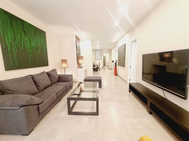 2 soveværelse Lejlighed til leje i Triana, Las Palmas de Gran Canaria med garage - € 1.300 (Ref: 9271988)