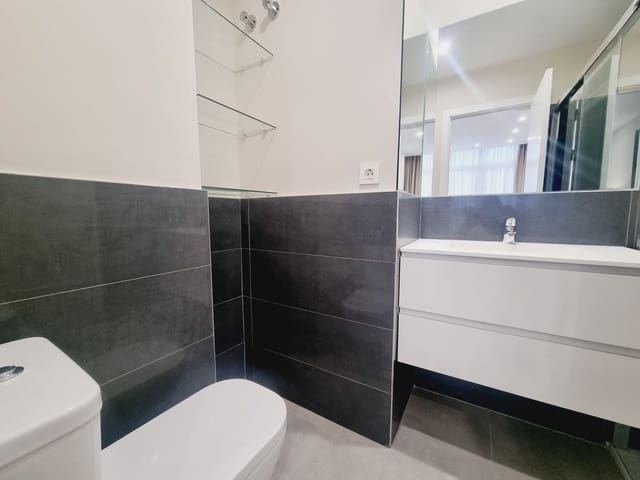 2 soveværelse Lejlighed til leje i Triana, Las Palmas de Gran Canaria med garage - € 1.300 (Ref: 9271988)