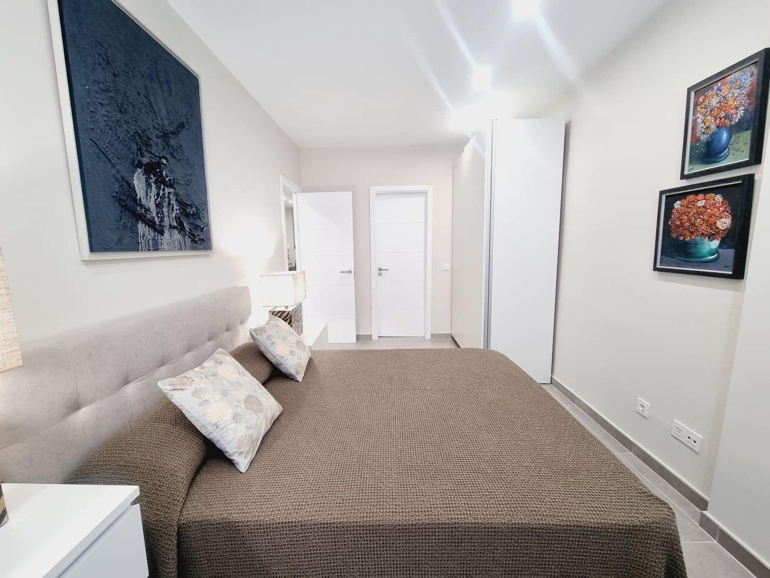 2 soveværelse Lejlighed til leje i Las Palmas de Gran Canaria med garage - € 1.300 (Ref: 9271988)