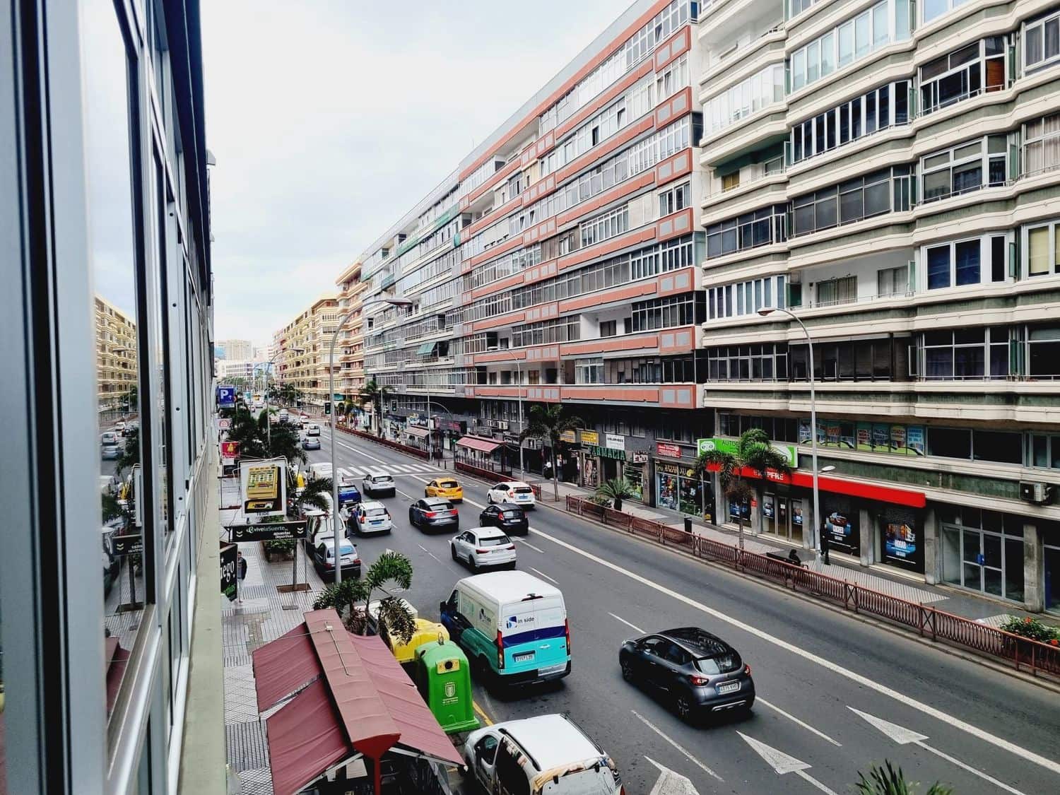 2 soveværelse Lejlighed til leje i Las Palmas de Gran Canaria med garage - € 1.300 (Ref: 9271988)