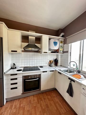 4 soverom Leilighet til salgs i Carretera Centro, Las Palmas de Gran Canaria med garasje - € 162 000 (Ref: 9280662)