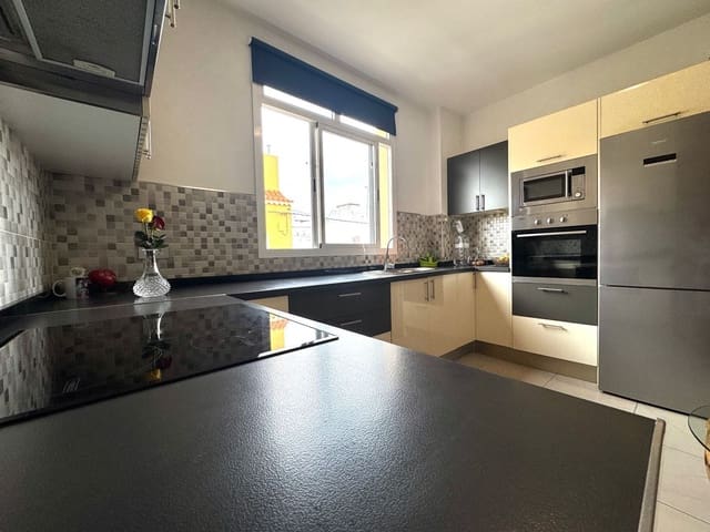 Apartamento de 3 habitaciones en Ingenio en venta con garaje - 180.000 € (Ref: 9296476)