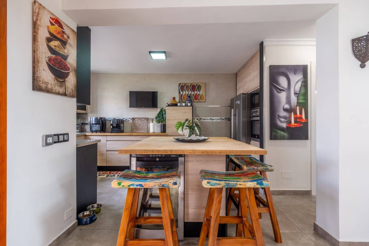 5 soverom Hus til salgs i Telde med svømmebasseng garasje - € 595 000 (Ref: 9302914)