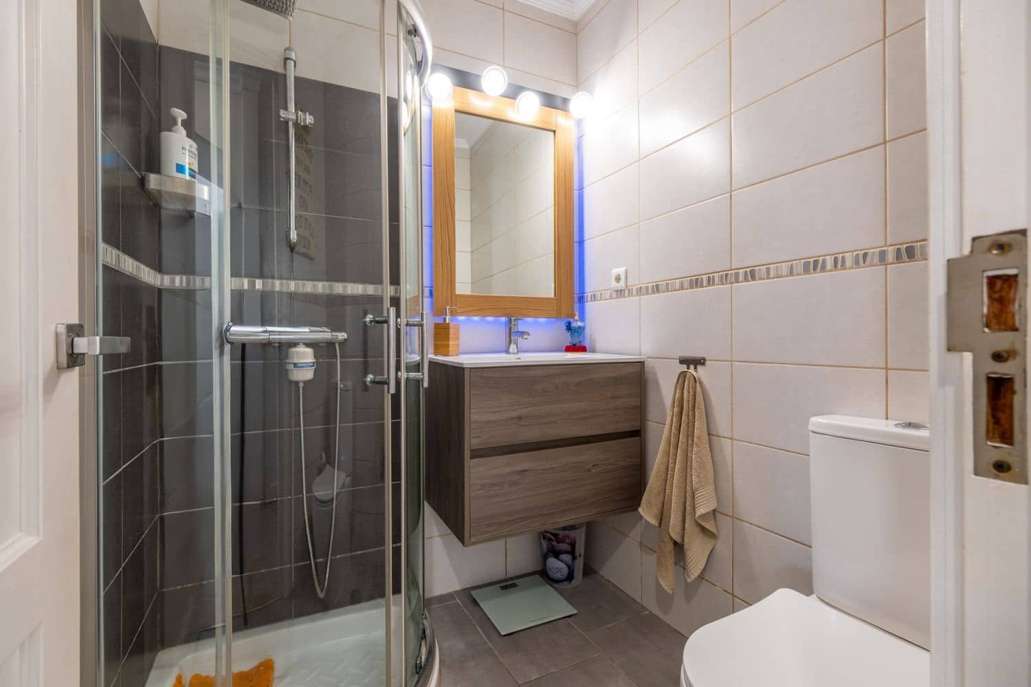 5 soverom Hus til salgs i Telde med svømmebasseng garasje - € 595 000 (Ref: 9302914)