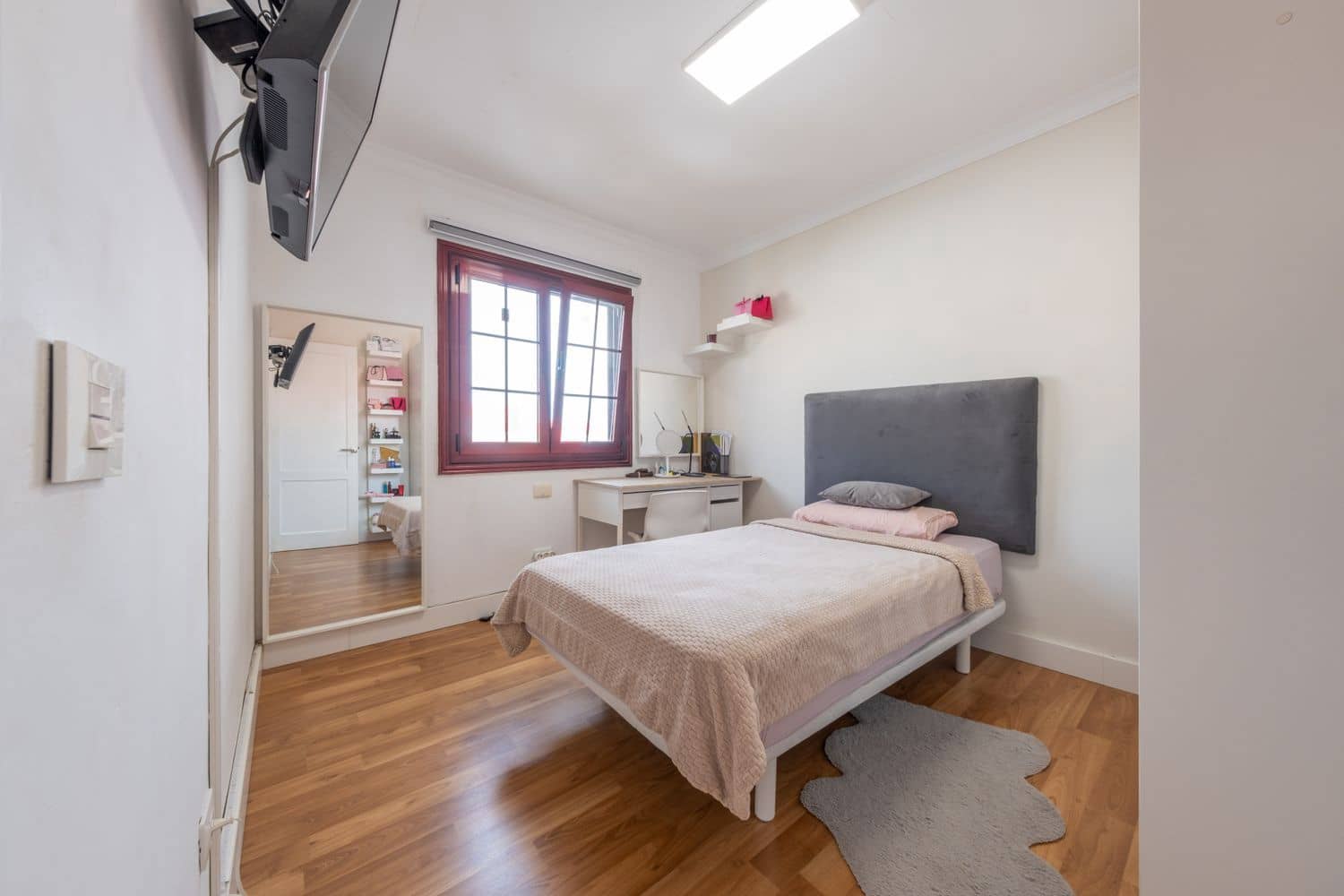 5 soverom Hus til salgs i Telde med svømmebasseng garasje - € 595 000 (Ref: 9302914)