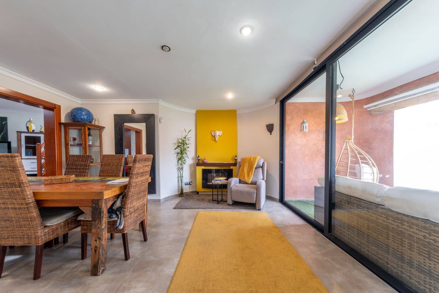 5 soverom Hus til salgs i Telde med svømmebasseng garasje - € 595 000 (Ref: 9302914)